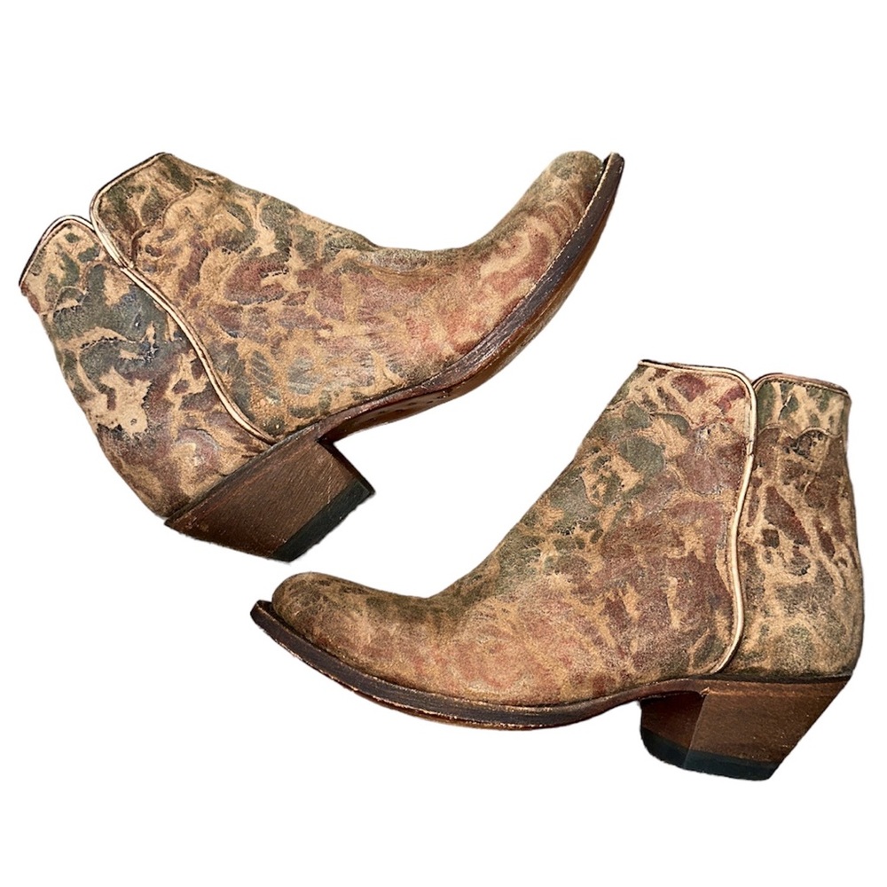 Johnny Ringo ankle boots